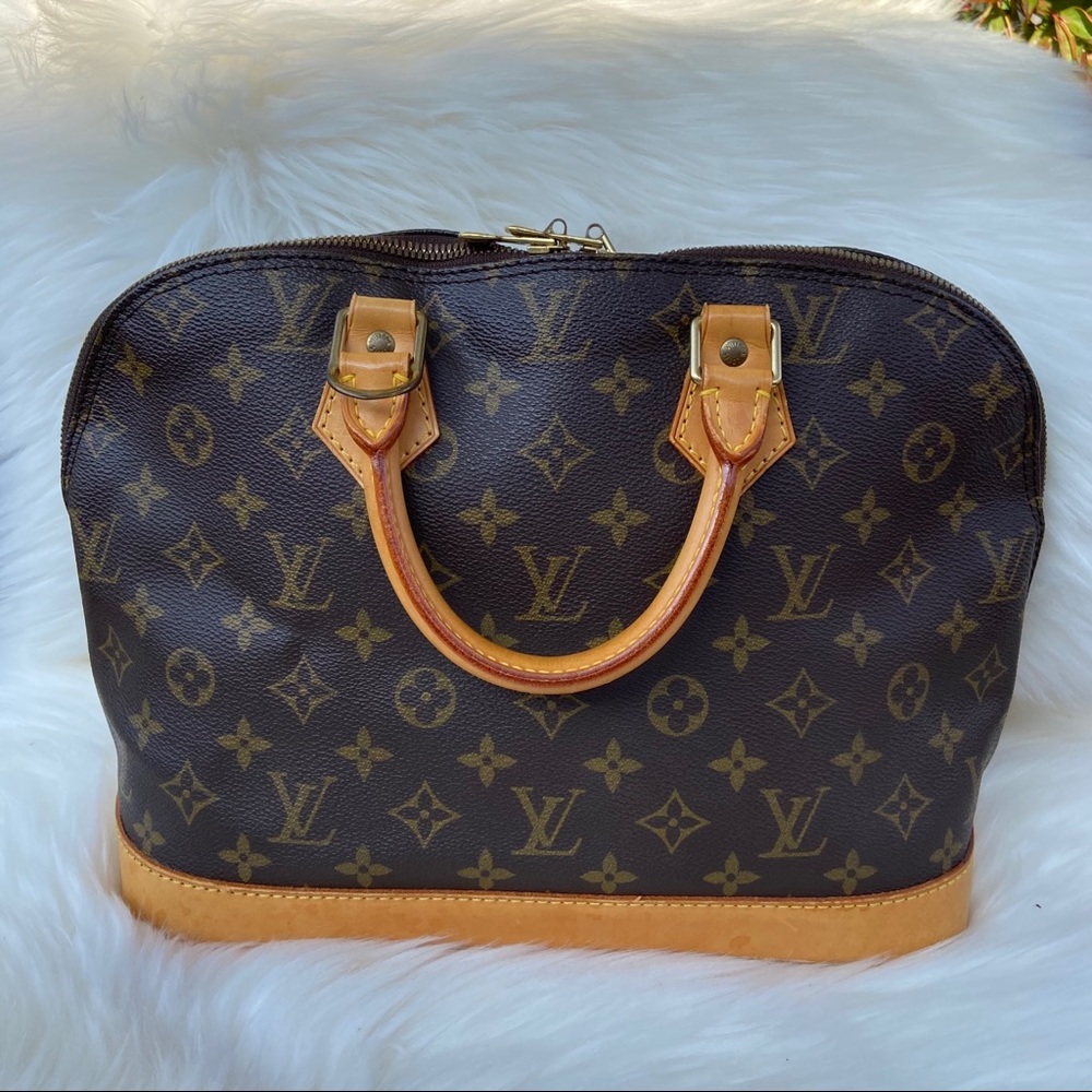 Louis Vuitton Alma PM Dome Bag - Picture 5 of 11